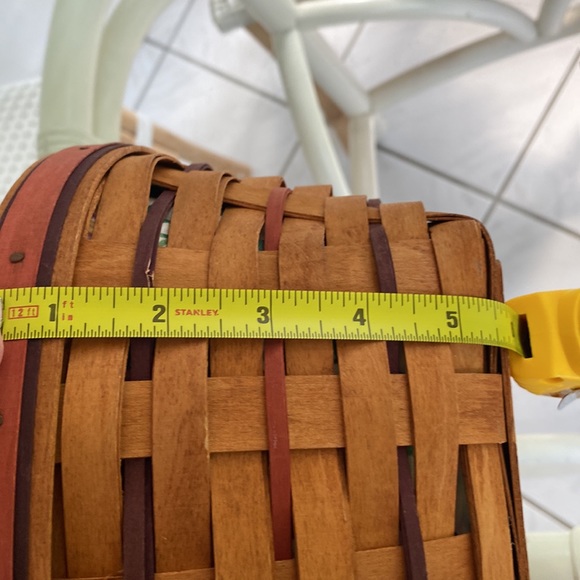 Longaberger Basket w/ insert, and liner - Picture 7 of 7